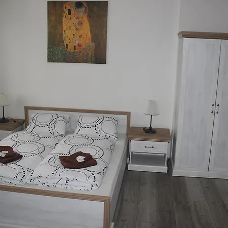 Vesely Hotell 3*