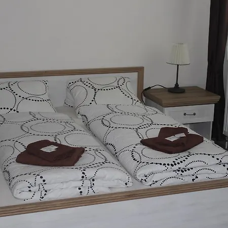 Hotell Vesely 3*